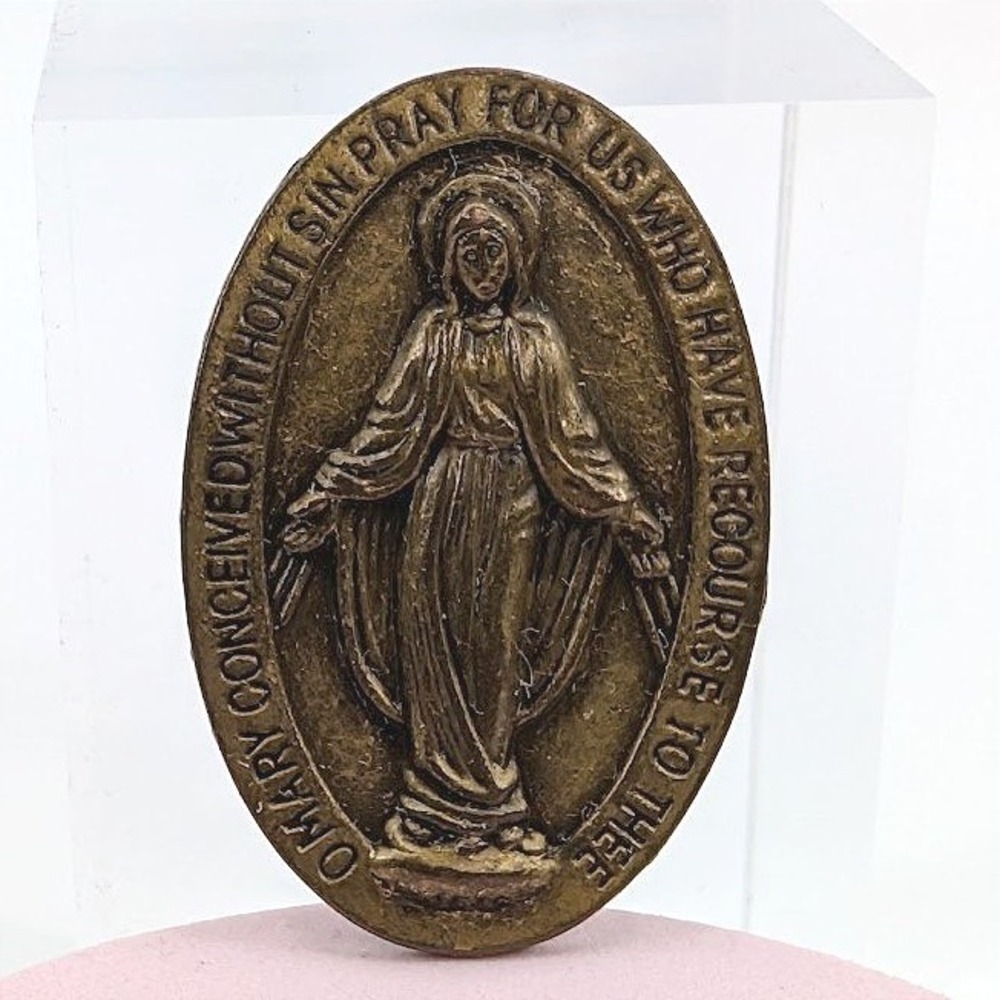 Vintage Miraculous Medal Virgin Mary Sun Visor Clip Bronze Brass Metal Catholic
